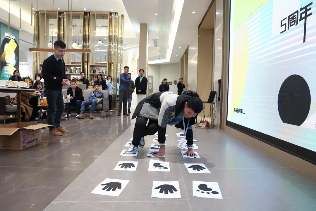 十二月品牌快报 | 鹰牌2086全力以赴，为2021年画上了圆满的句号(图35)